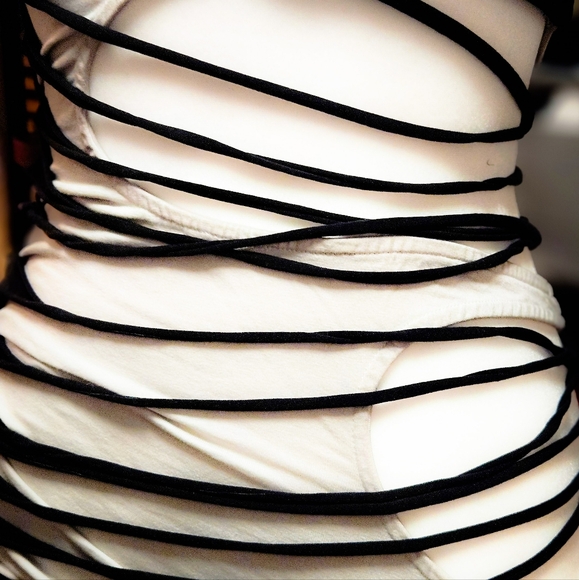 NWT Echo Shredded Dress And Gloves Set DARKER WAV XXL - Picture 3 of 12